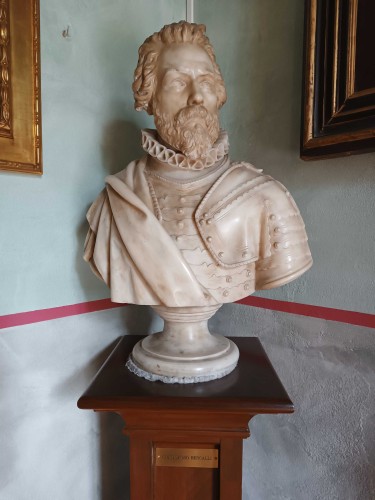Busto ridotto.jpg